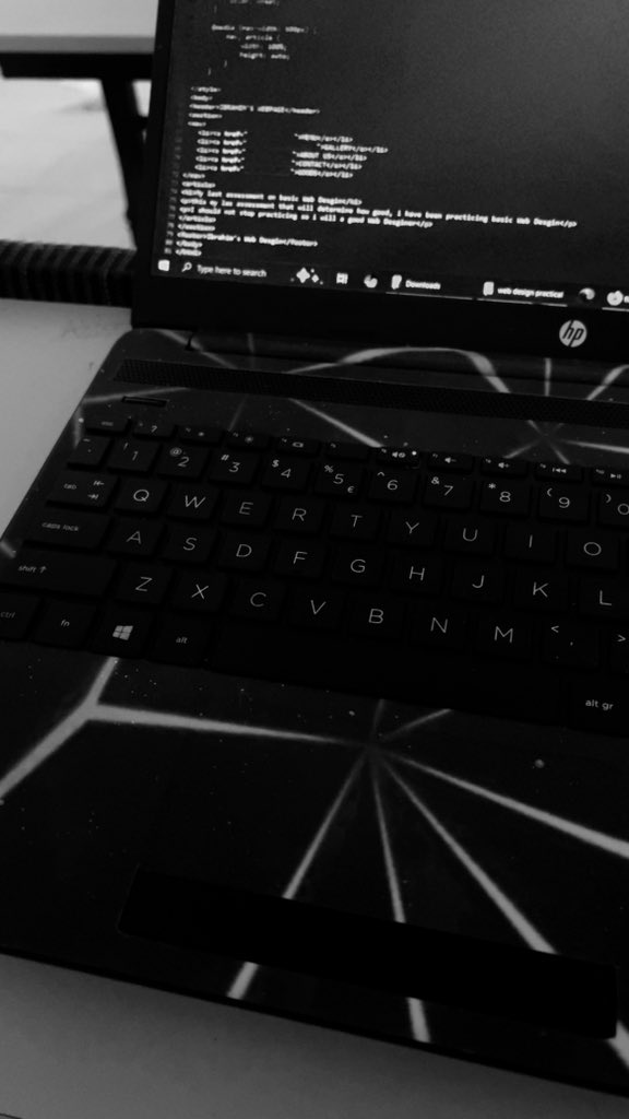 christabel_007's tweet photo. "Just me, my code, and black coffee. Building the web one <div> at a time.
#CodeMode
#Frontend #DeveloperSetup" https://t.co/z6T8LYQnG7