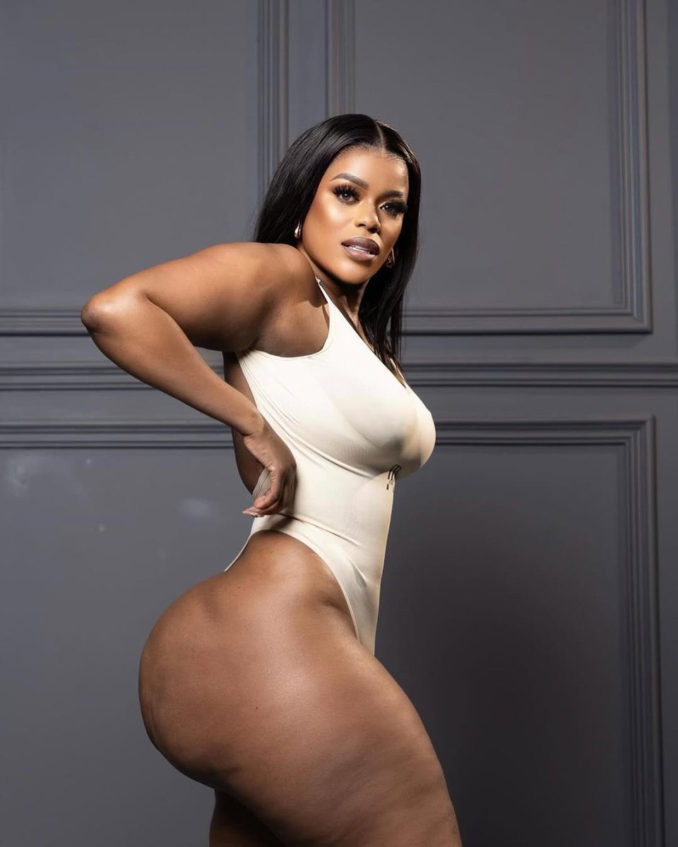 Lavish Living tweet media