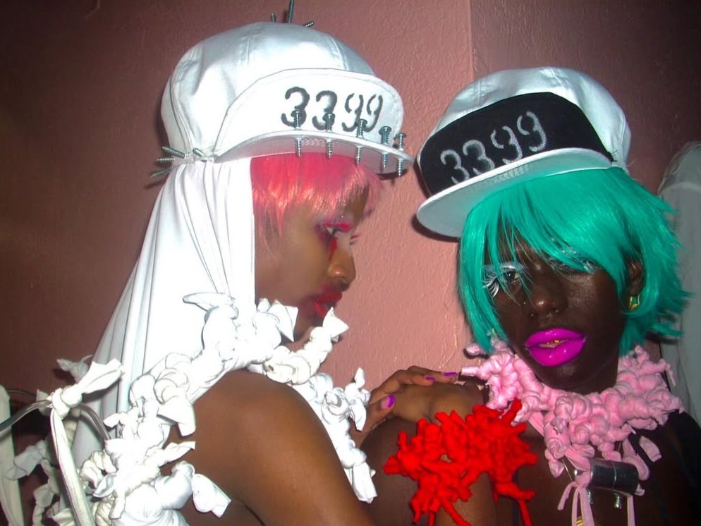 thatadult tweet media