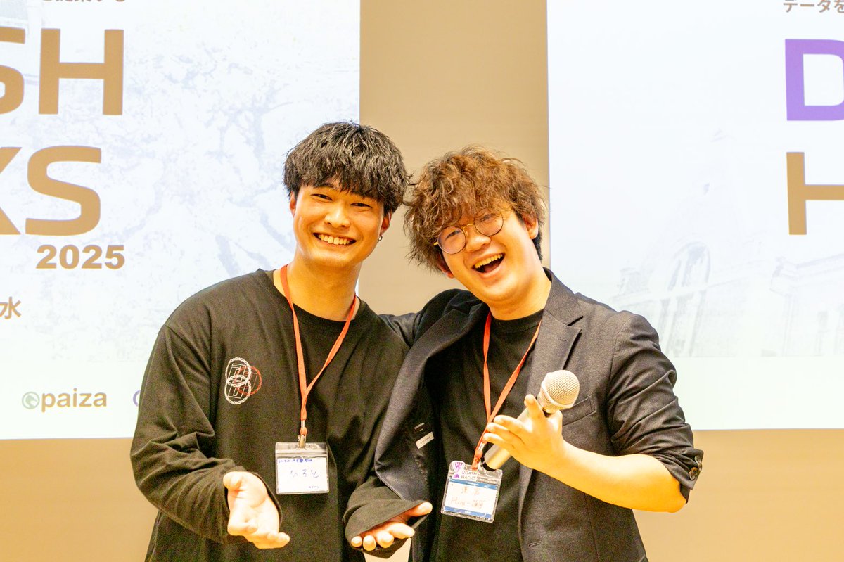 ecc_IoT_23's tweet photo. DDASHHACKSの運営として@HaruyaShinohara @yuzuki121357_bk の2名が参加しました！
すごく良い写真だったので公開しちゃいます📸
#DDASH #同志社大 #同志社 #DDASHHACKS #ハッカソン https://t.co/zTplRvZcxR