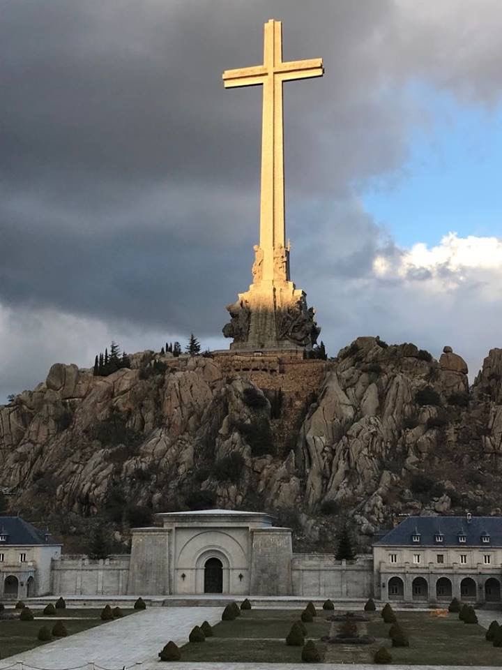 España fue, es y será Cristiana 
VIVA CRISTO REY