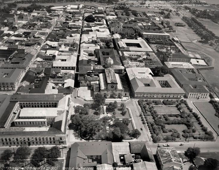 W0lfi_'s tweet photo. Photos of Pre-War Manila. Lined with wood and stone houses and dotted with churches, it was the religious and educational center of the country and historically the seat of power.

By the end of WW2 the whole city was destroyed by Japanese and American forces https://t.co/zLvVDm8x6u