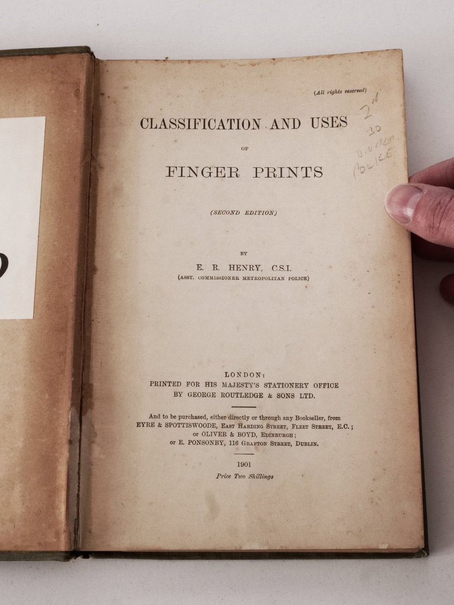 science_ser's tweet photo. Sunday reading 📚

"Classification and Uses of Finger Prints", E. R. Henry (1901)

#dactiloscopia #History #Science #book #oldbook https://t.co/1v1EuCdJjo