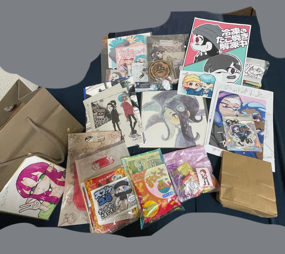 写真が下手！！！戦利品と貰った差し入れです🔥🔥
スプケ28お疲れ様でした😆