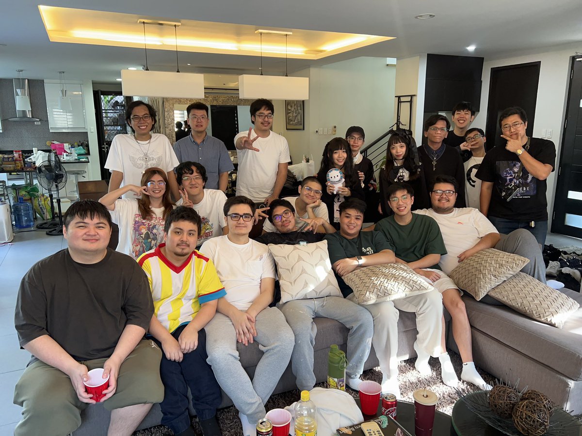 Mystikmol tweet media