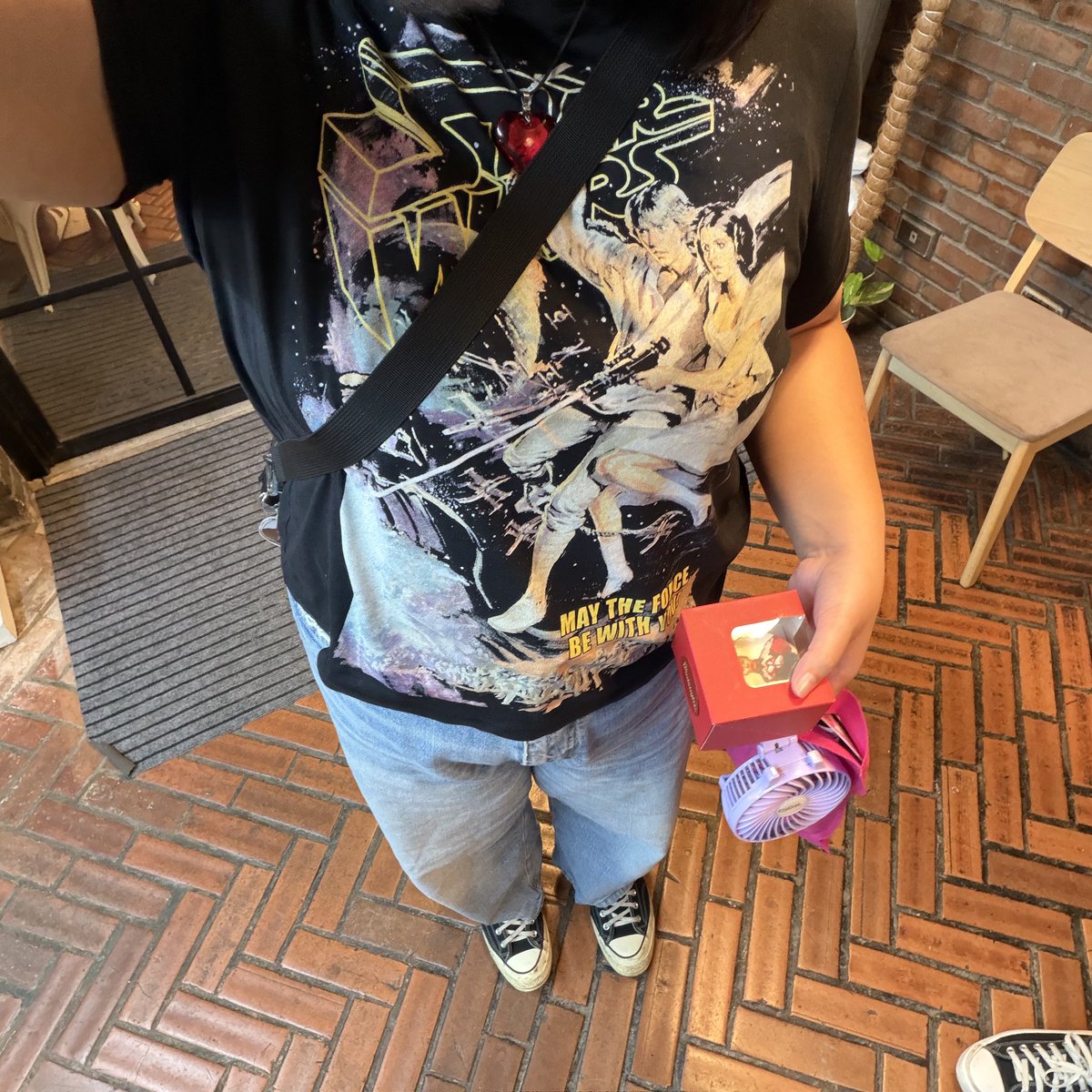 woneisa's tweet image. #twin