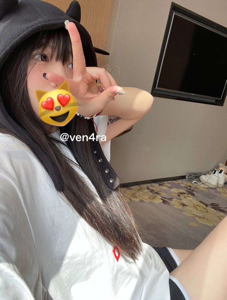 ven4ra's tweet photo. 彼氏募集中の裏垢女子です！
セ欲やばいので、いいねでDMいくよ🥺 https://t.co/9zHqGGMC12
