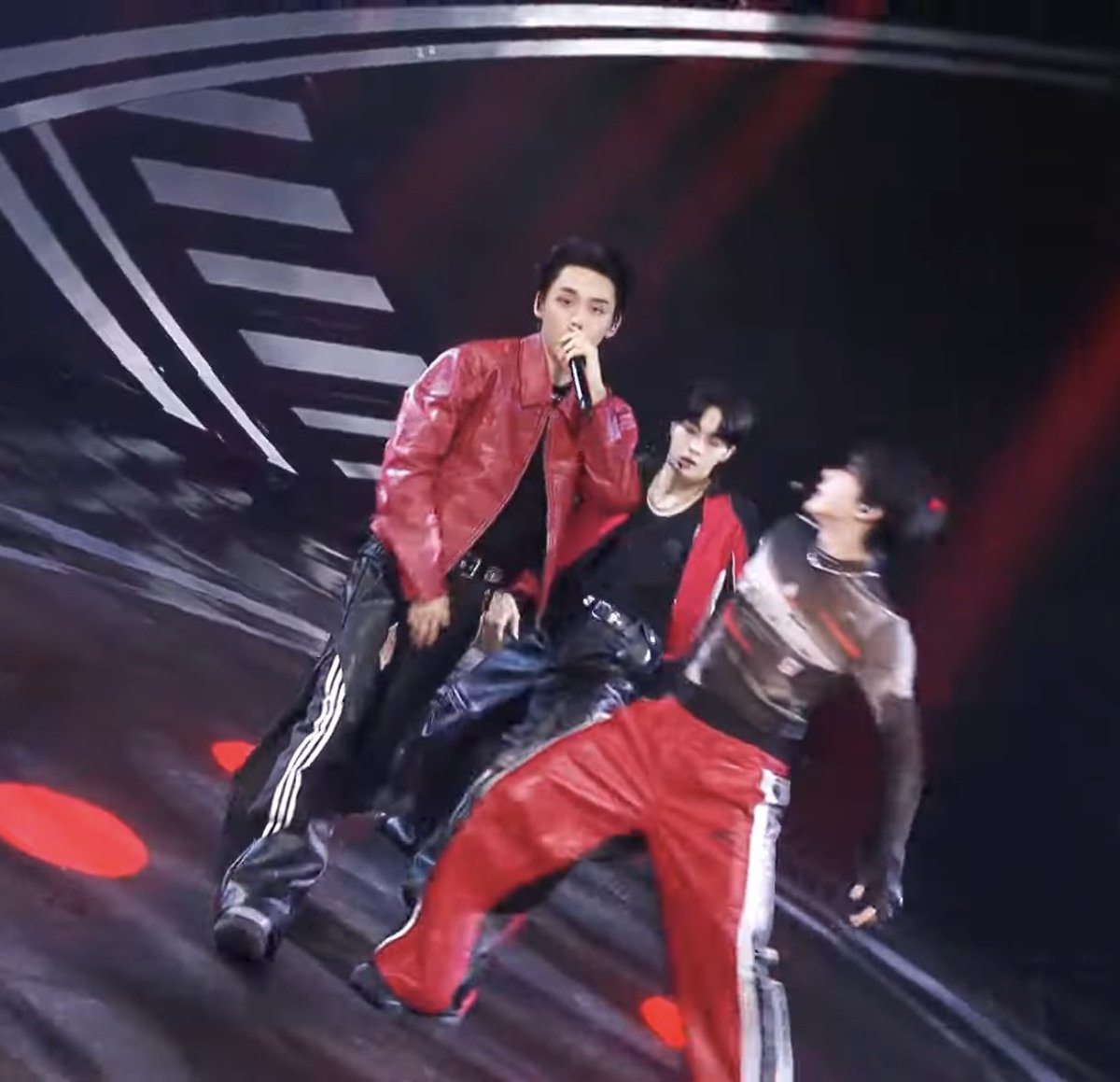 LillyJ1130's tweet image. #TAG #태그 #ONEPACT