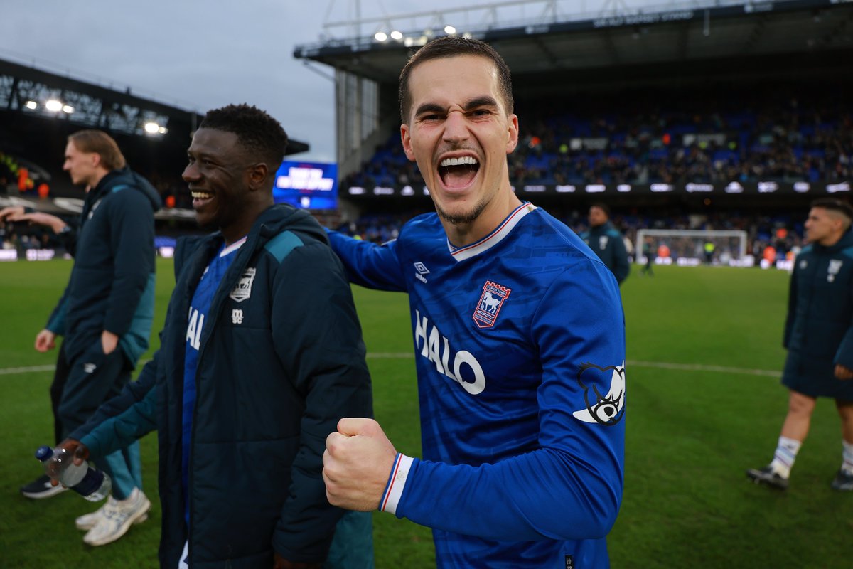 Ipswich Town tweet media