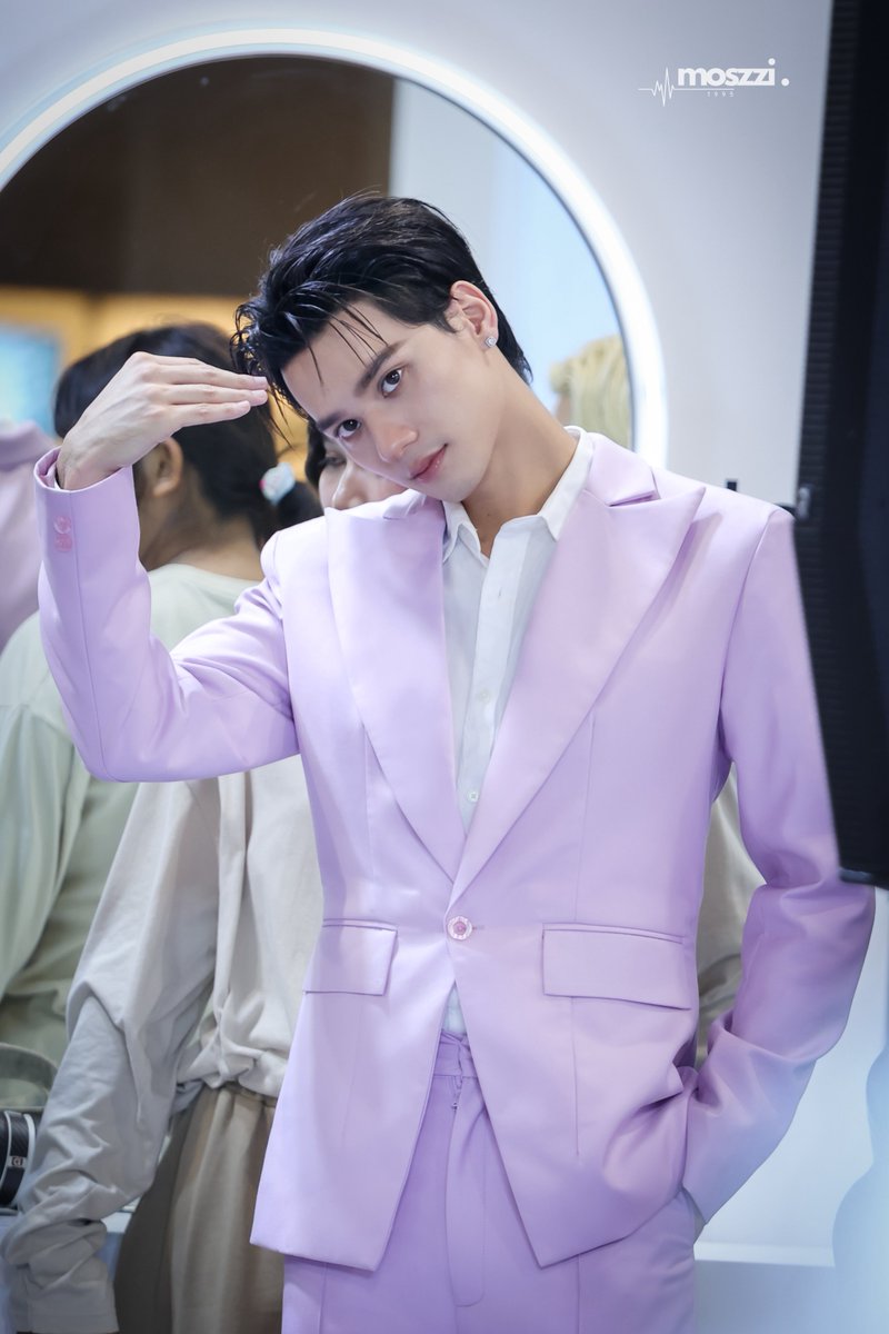 เป็นพี่เก่ง สุดหล่อ ˚ ༘ <a href="/harit_keng/">Harit_keng (DuckMan 🦆)</a> *⋆｡˚

KENG HARIT WITH LAIFEN
#LaifenxKeng 
#KengHarit