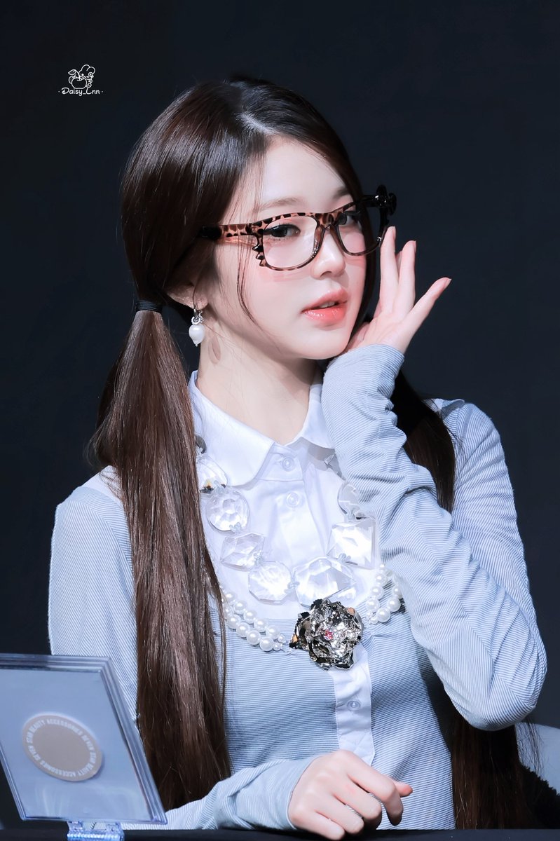 Daisy_Lnn's tweet photo. 26.03.01
#아이브 #IVE #장원영 #JANGWONYOUNG #원영 #WONYOUNG #ウォニョン #READYTO8 https://t.co/JIlszPeuK9
