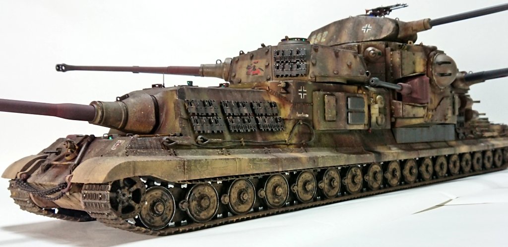 ドングリ tweet media