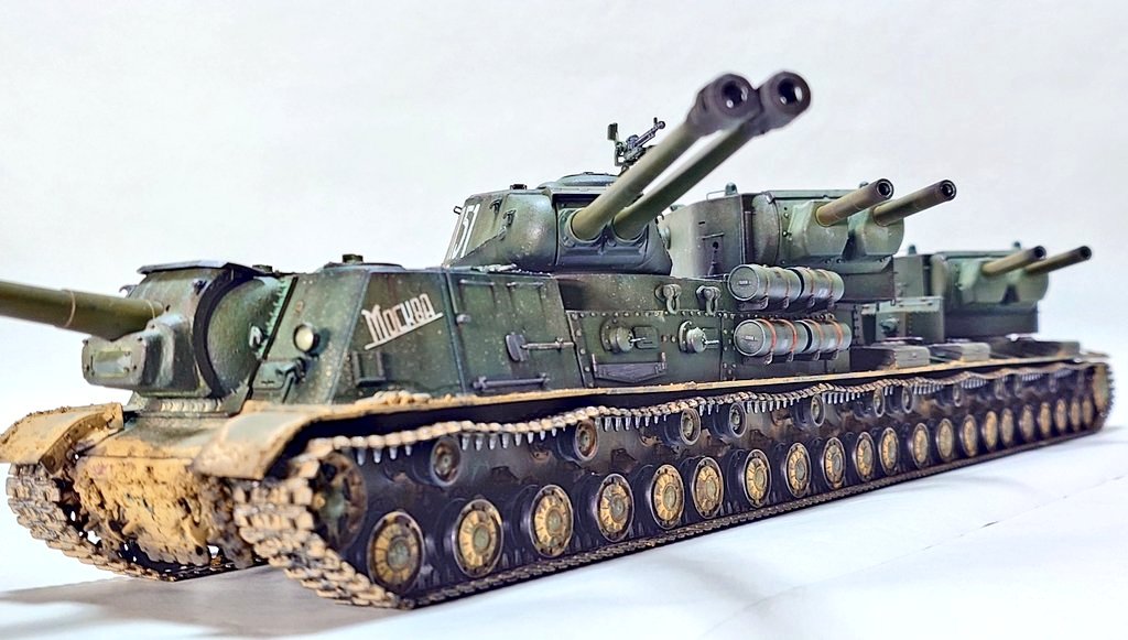 ドングリ tweet media