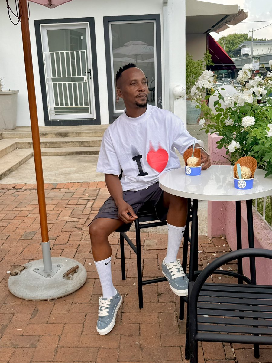 samprasnoel's tweet photo. Ice cream date https://t.co/6lWU1NIyjF