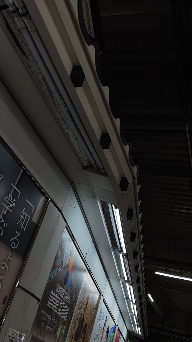 FluLa03's tweet photo. OPTILEDの直管LED(内照看板向け)
不点灯が多過ぎ https://t.co/BsWTnOZr4Q
