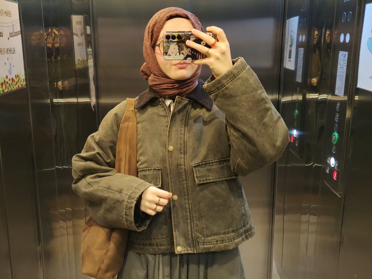 miniktilkii's tweet photo. february in my gallery https://t.co/LHDrfrlSW8