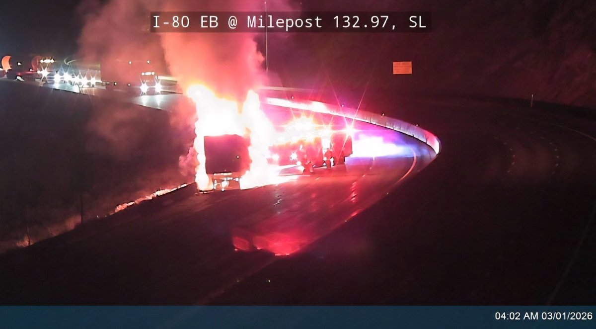 SLCNightWatch's tweet photo. March 1, 2026
Location: Interstate 80 EB, Parleys Canyon
A trailer fire was reported on eastbound I-80 in Parleys Canyon. The fire is out and the cause is under investigation.
Traffic is reduced to one lane. Expect delays. https://t.co/chNVThkDuw