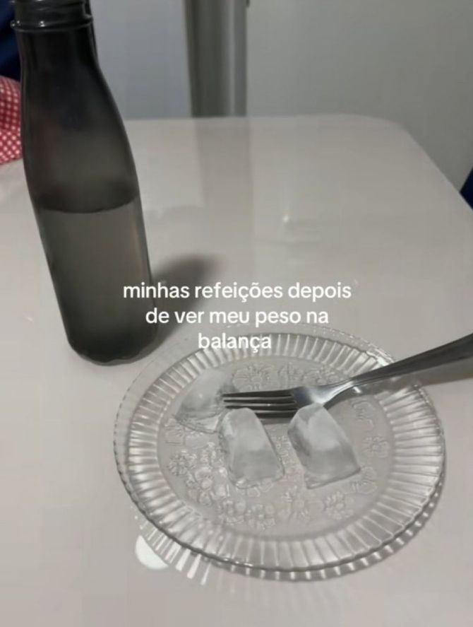 memes extremamente horríveis (ou bons) tweet media