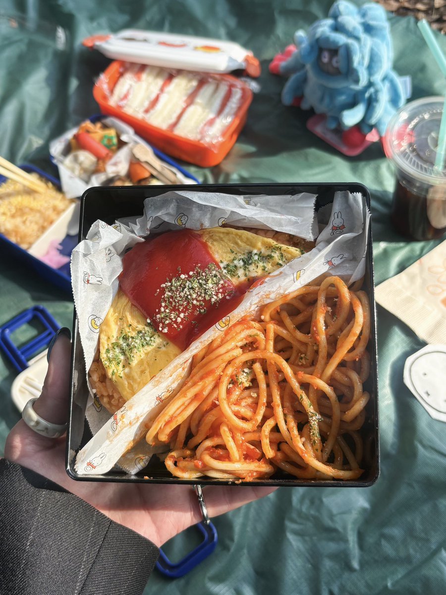 みち草 tweet media