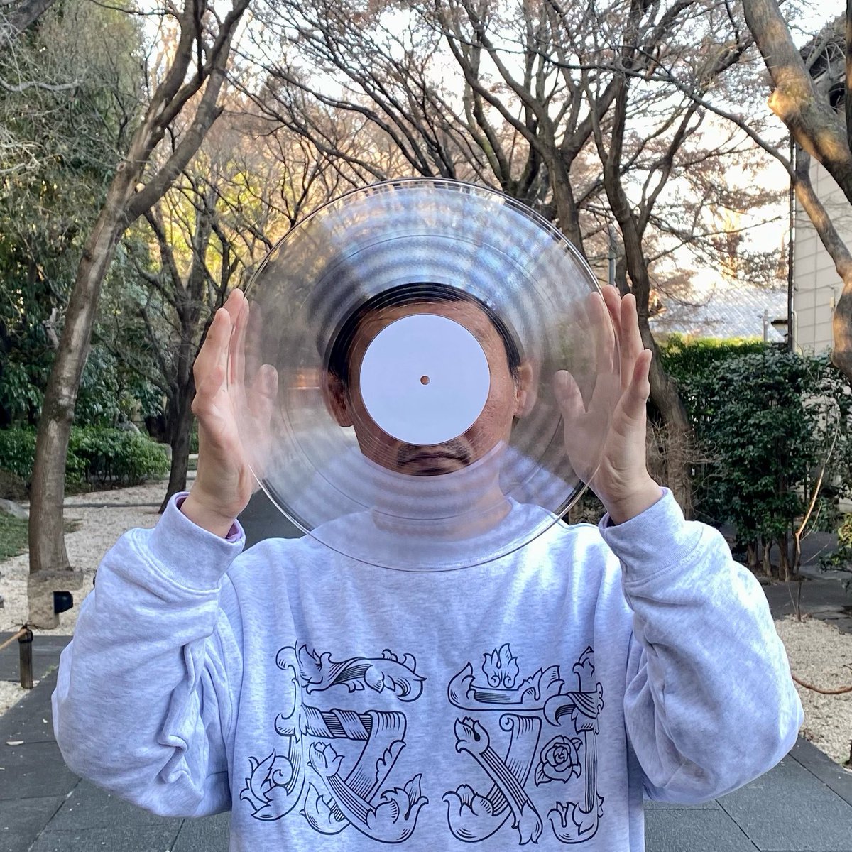 マスターカット用のカッティングマシンで制作された、メタルブルーダーEPのダブプレートをいただきました🙏