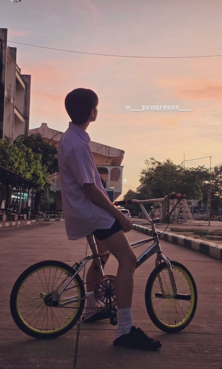 gigie_1965's tweet photo. กางเกงสั้นลงทุก Q ไหมอ่าา หยอกๆๆ
(คนที่บอกจะมาอัพเดทมากกว่ส2โพสต์ คือไม่ได้อัพรุปตัวเองนะ 🤭😳)
#WhenOrangesFallQ2
#WhenOrangesFall
#Almondbabybigboy #ProgressPassawish https://t.co/nL5EG8NB3F