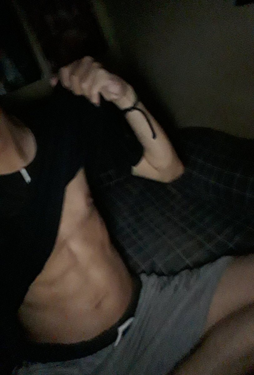 notyourfavboi tweet media