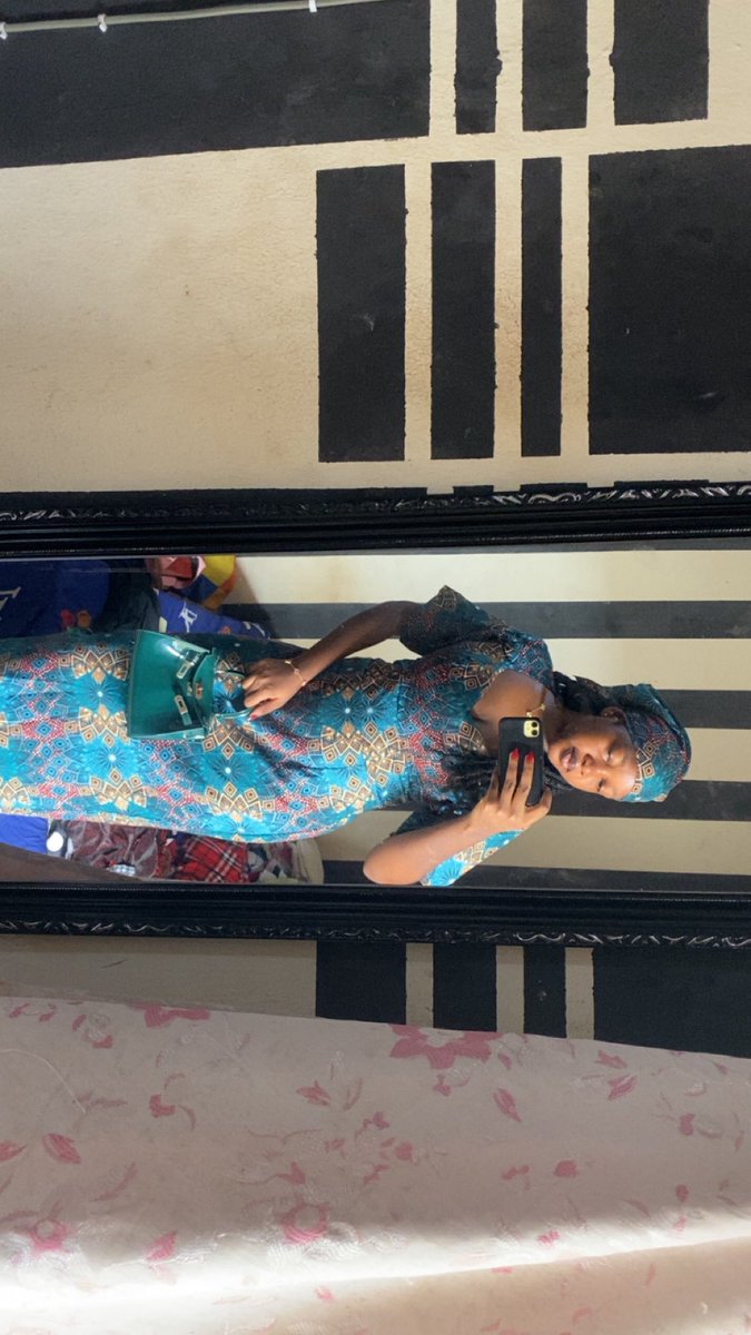 Happy first sunday of the month. I am so beautiful.