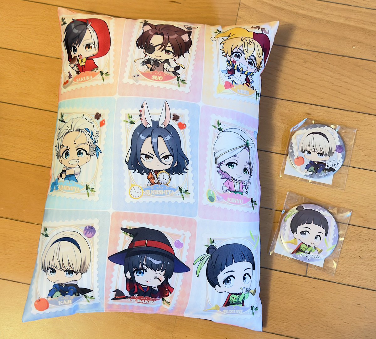 ちょっと前に届いてたオンラインくじ開封！！ みんな描かれてる