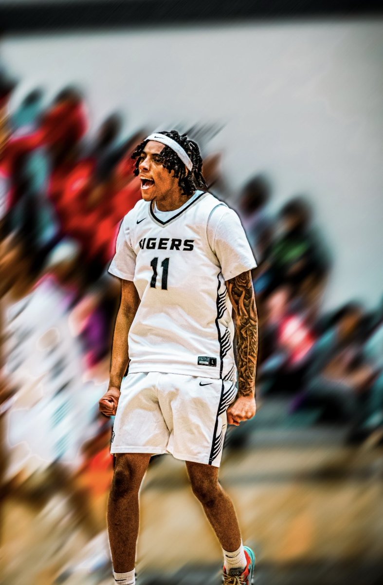 Tiara ♥️ tweet media