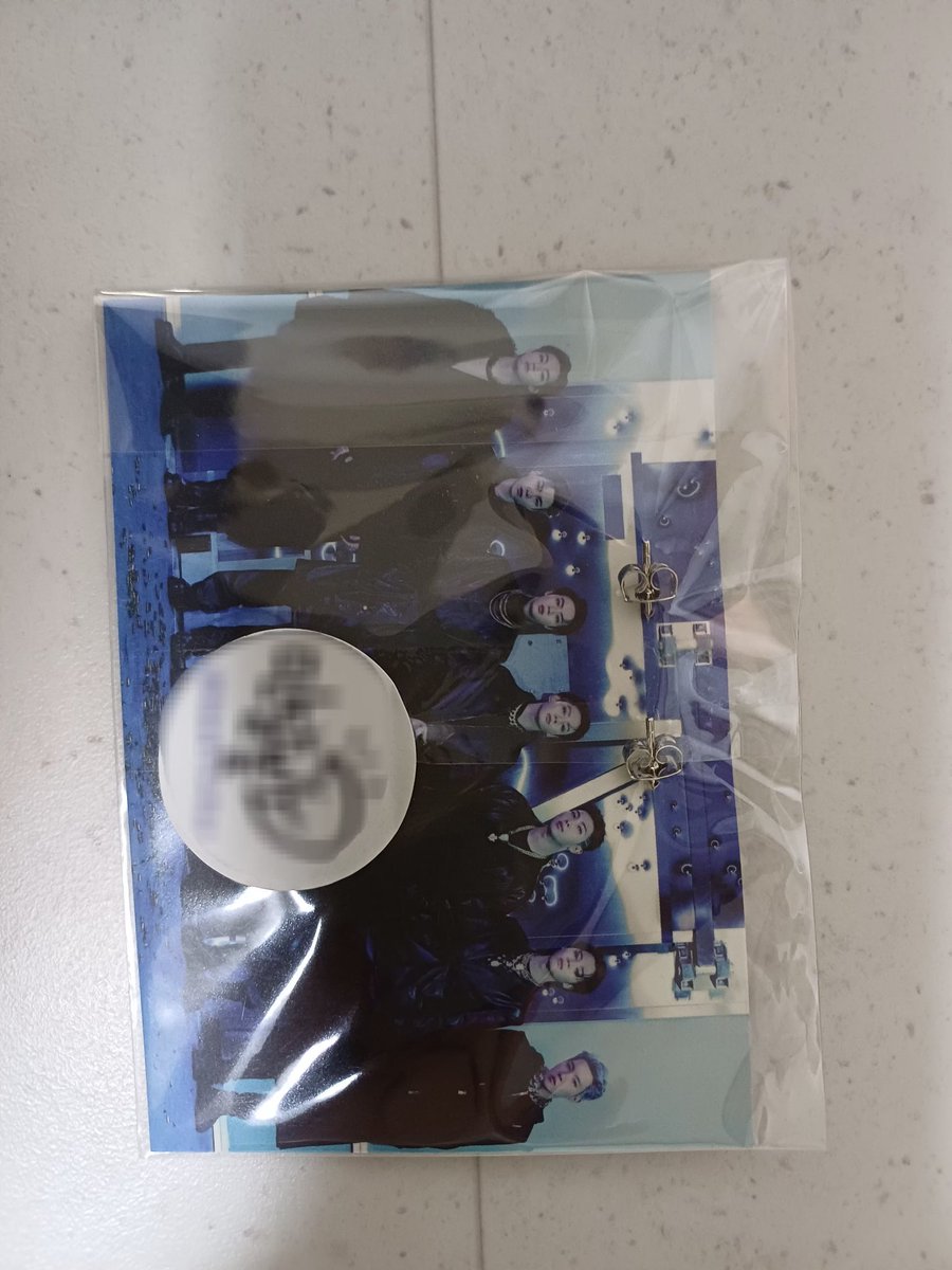 wbdodgeoeo's tweet photo. BTS PROOF EARINGS 미착용새상품
7000won DM please https://t.co/MKwaXt7nV9