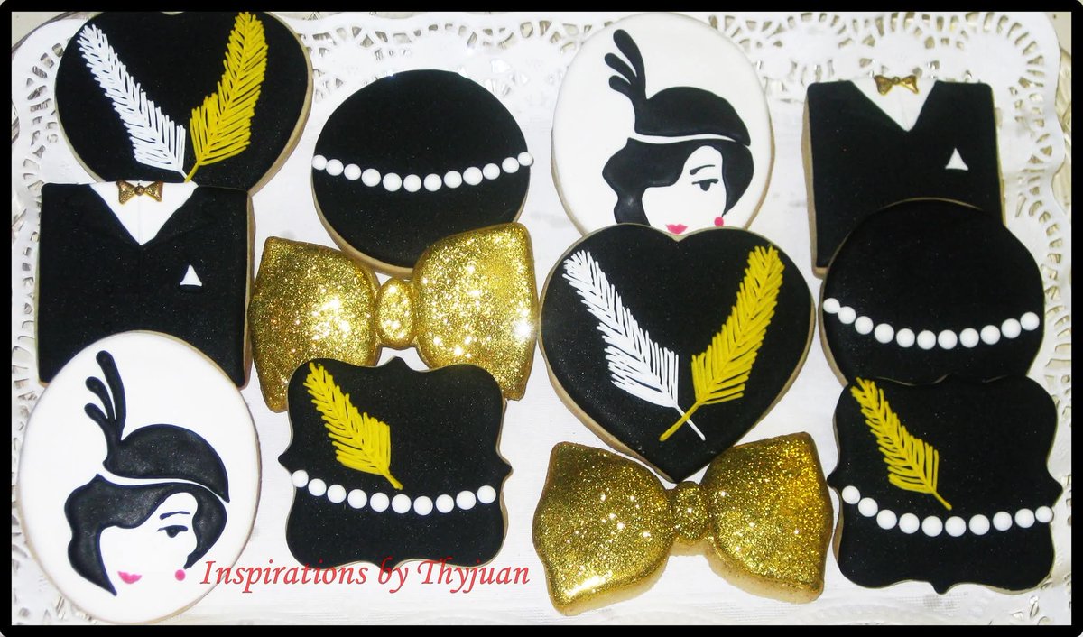 Old Hollywood Birthday Cookies 

#oldhollywood 
#gatsby  
#birthday  
#birthdaycookies   
#cookies  
#decoratedcookies 
#edibleart 
#cookieart  
#dessert 
#SweetTreats