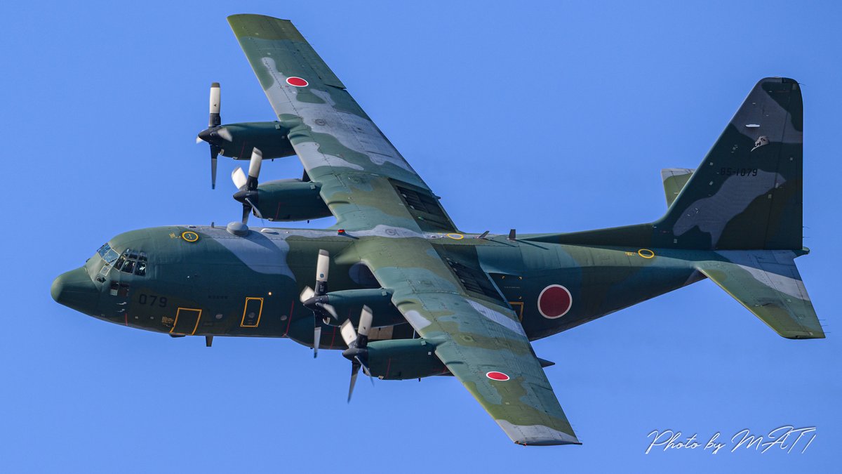 MITK235's tweet photo. 地元の航空祭へ！
天気も良くて大盛況でした😁
#小牧基地航空祭 https://t.co/uJ29hDrwjt