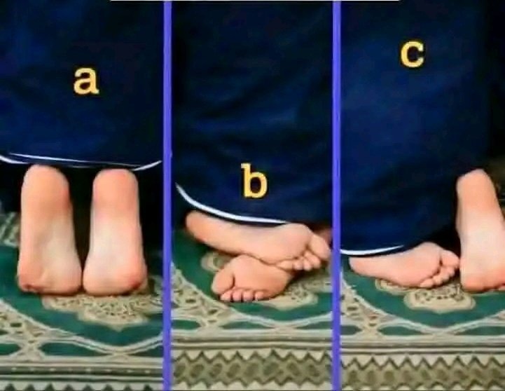 Namaz kılarken  hangi  ayak  şekli  dogru  olmalıdır bilenler  söyleyebilir mi?