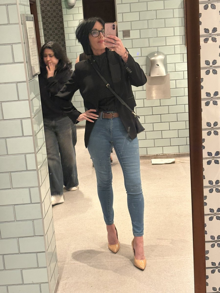 Vick 🖤 tweet media