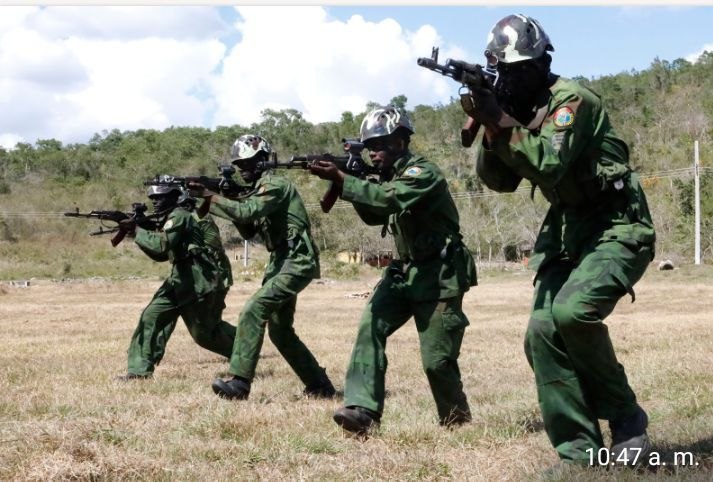 Nos acompaña la más absoluta convicción de resistir y vencer. Nunca nos doblegaremos ante presiones y amenazas.
#FARCuba