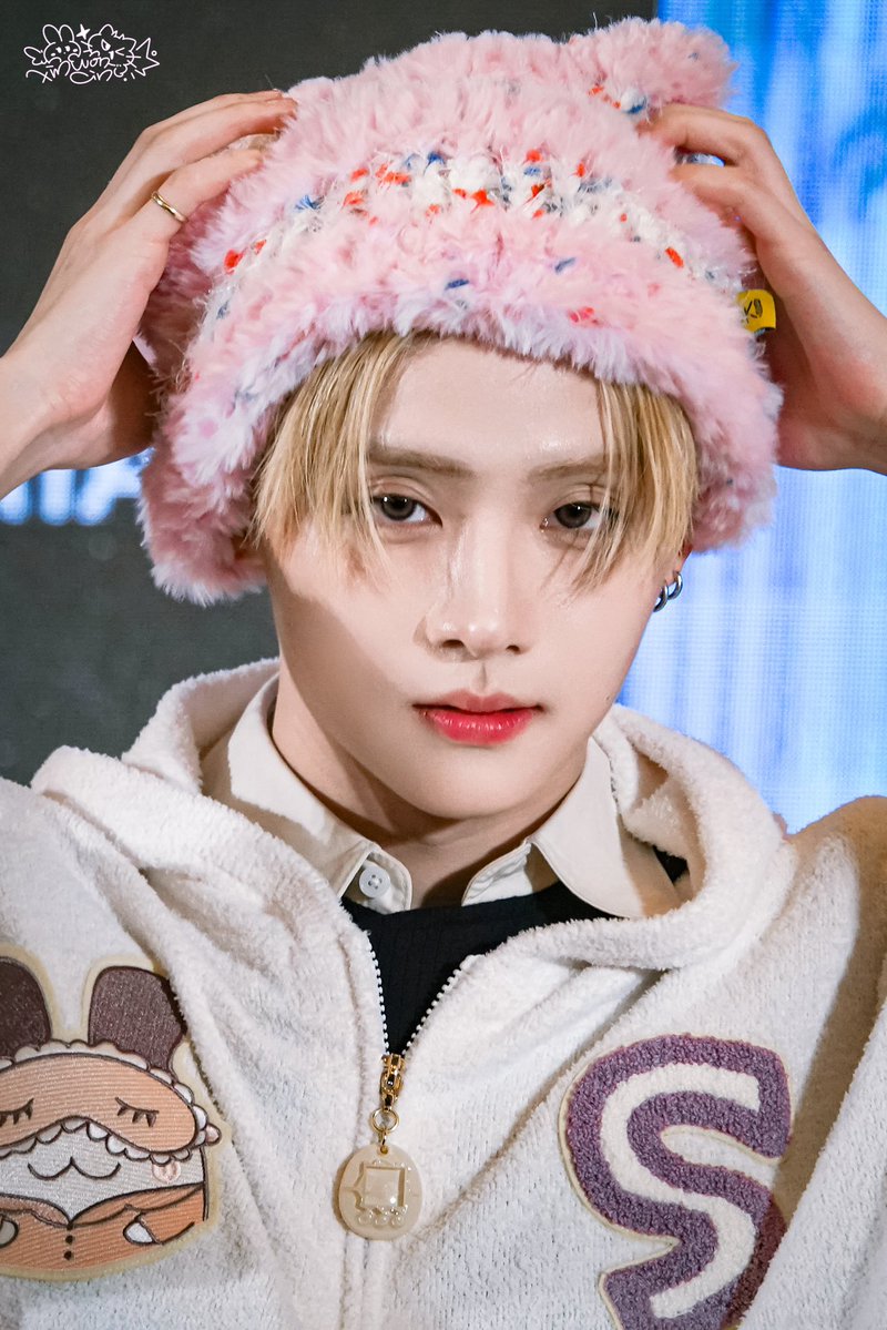 XinWonCin tweet media