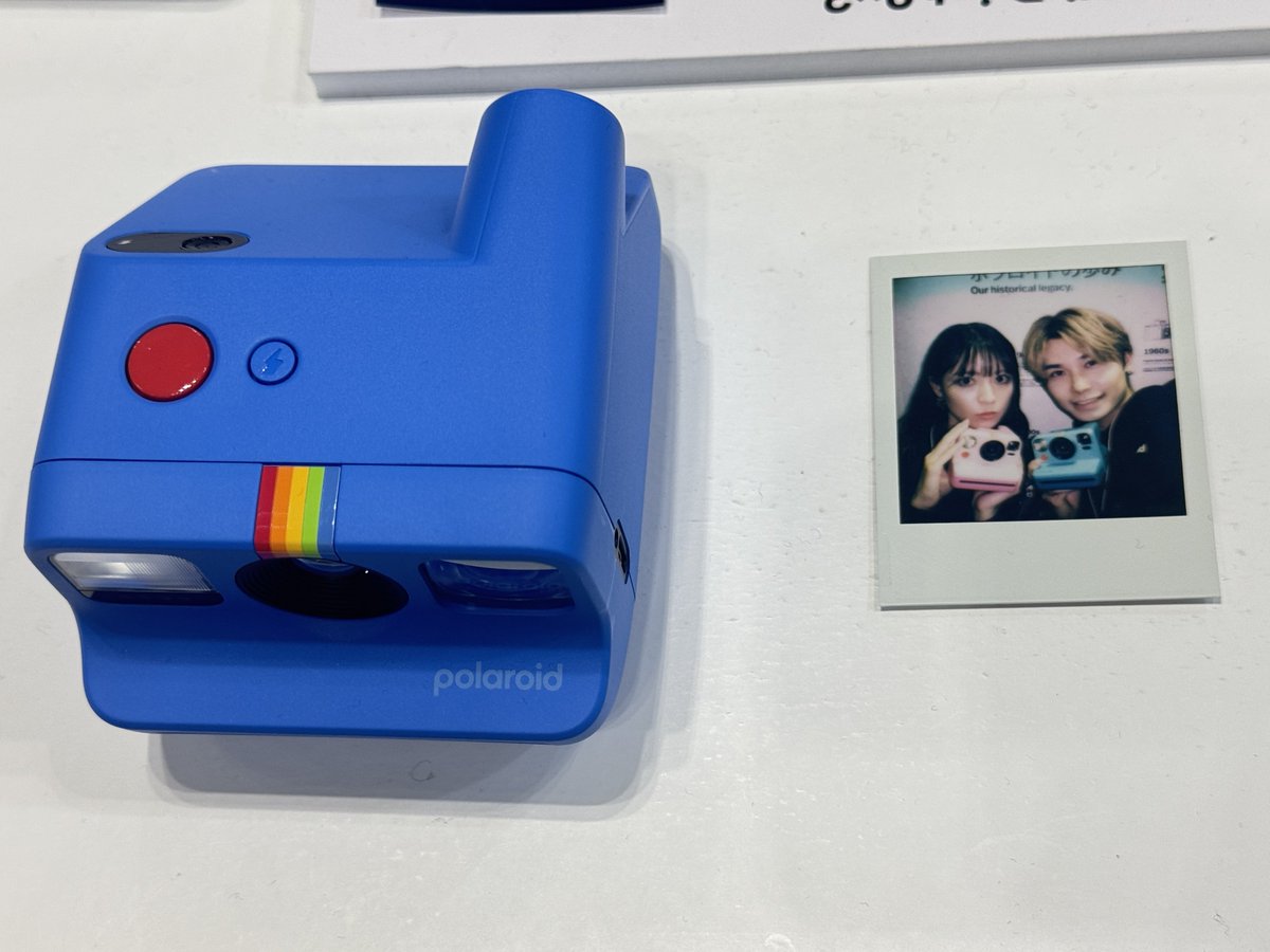 チェキより小さいけど真四角なポラロイドの製品も気にはなった👀
