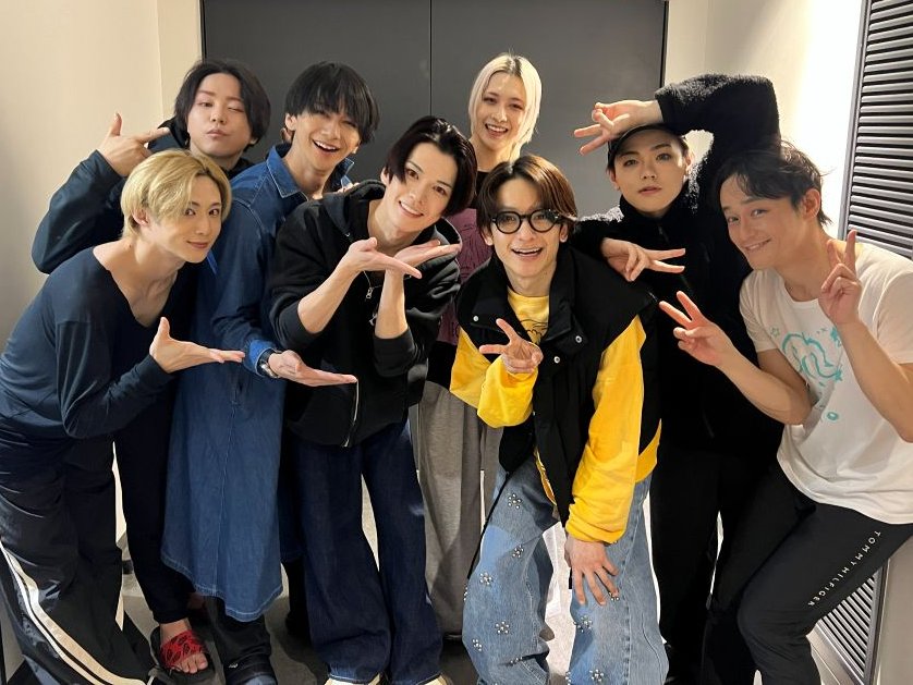 ／
＃ブタキン 
楽屋オフショット
＼

1代目・一条シン役の
橋本祥平さんが
ご観劇くださいました✨

SePTENTRIONメンバーと📷✨