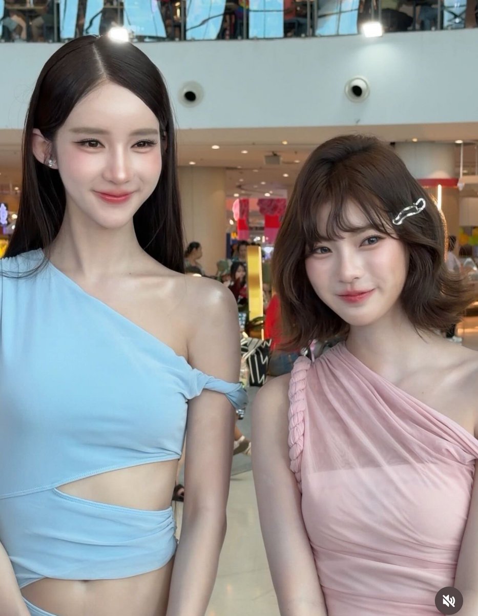 นับวันยิ่งเหมือนพี่น้องกัน