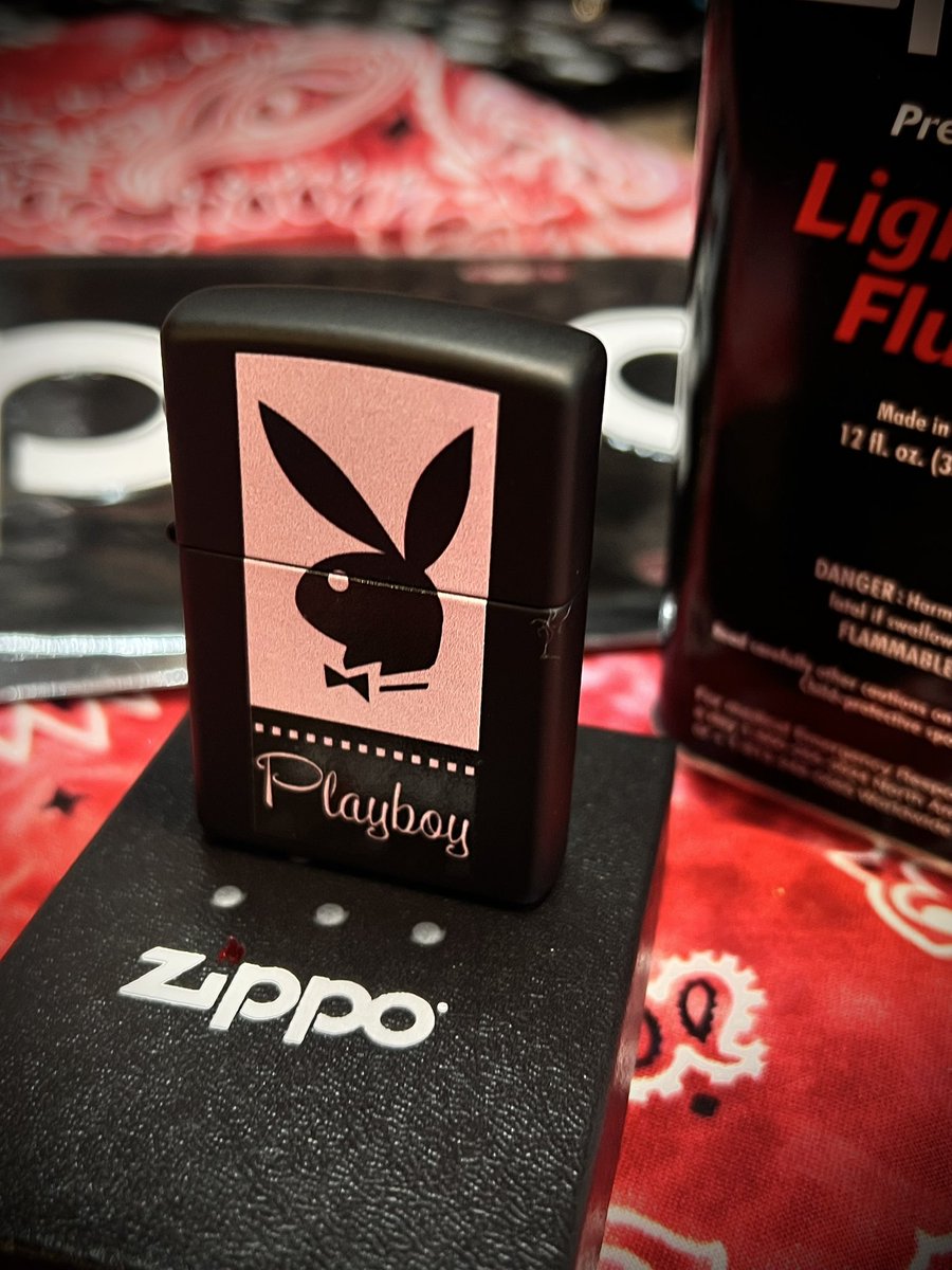 𝙕𝙞𝙥𝙥𝙤𓏸𓂂𓈒🚬 . 𝙋𝙇𝘼𝙔𝘽𝙊𝙔 🐇❤️‍🔥⁡ . . 「PLAYBOY」は