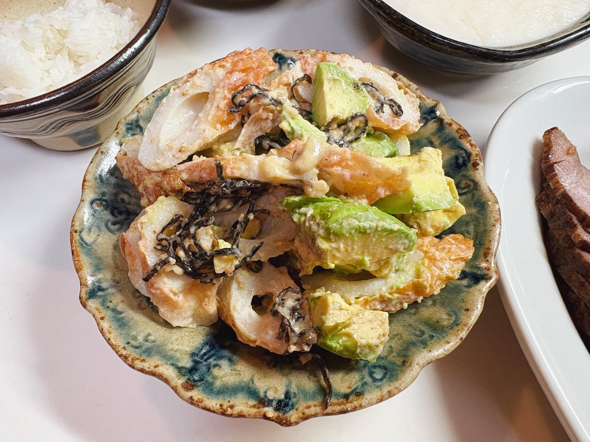 orie13a's tweet photo. アボカド、ちくわ、塩昆布、すりごま、オリーブオイル、マヨネーズ https://t.co/464TL0LYKC