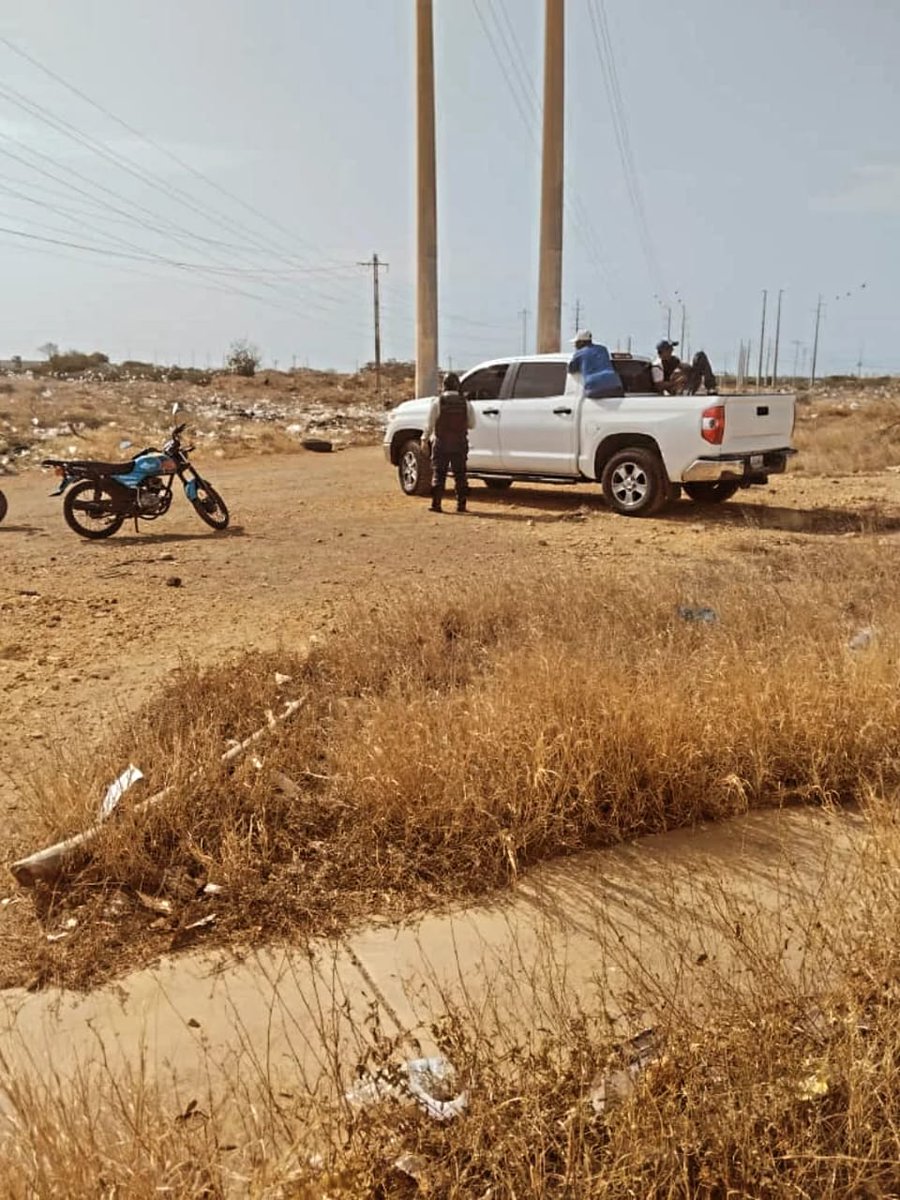 Sancionan a dos personas por disposición indebida de desechos en Carirubana.
En un esfuerzo por mantener el orden y la salubridad ambiental, funcionarios de la Policía de Carirubana sorprendieron en flagrancia a dos personas mientras arrojaban basura en espacios no permitidos. ⁣