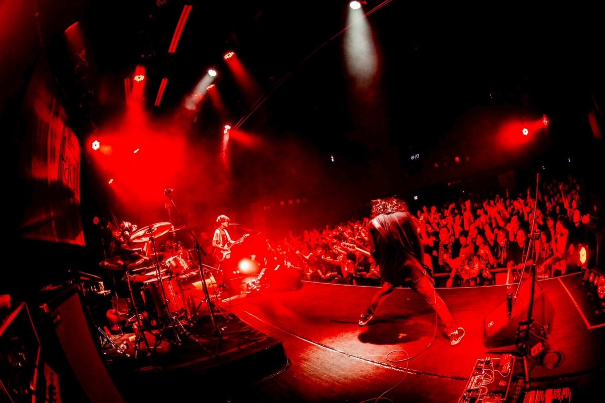 9mm_official's tweet photo. 【 ライブ終了！】
9mm Parabellum Bullet presents「Re-act I」@名古屋公演終了！！

ご来場いただいたみなさま、ありがとうございました！

次回は3/8(日) 9mm Parabellum Bullet presents「Re-act I」@大阪BIGCAT公演でお会いしましょう！

photo by @SPG_NABE https://t.co/bj8NnZxKaS