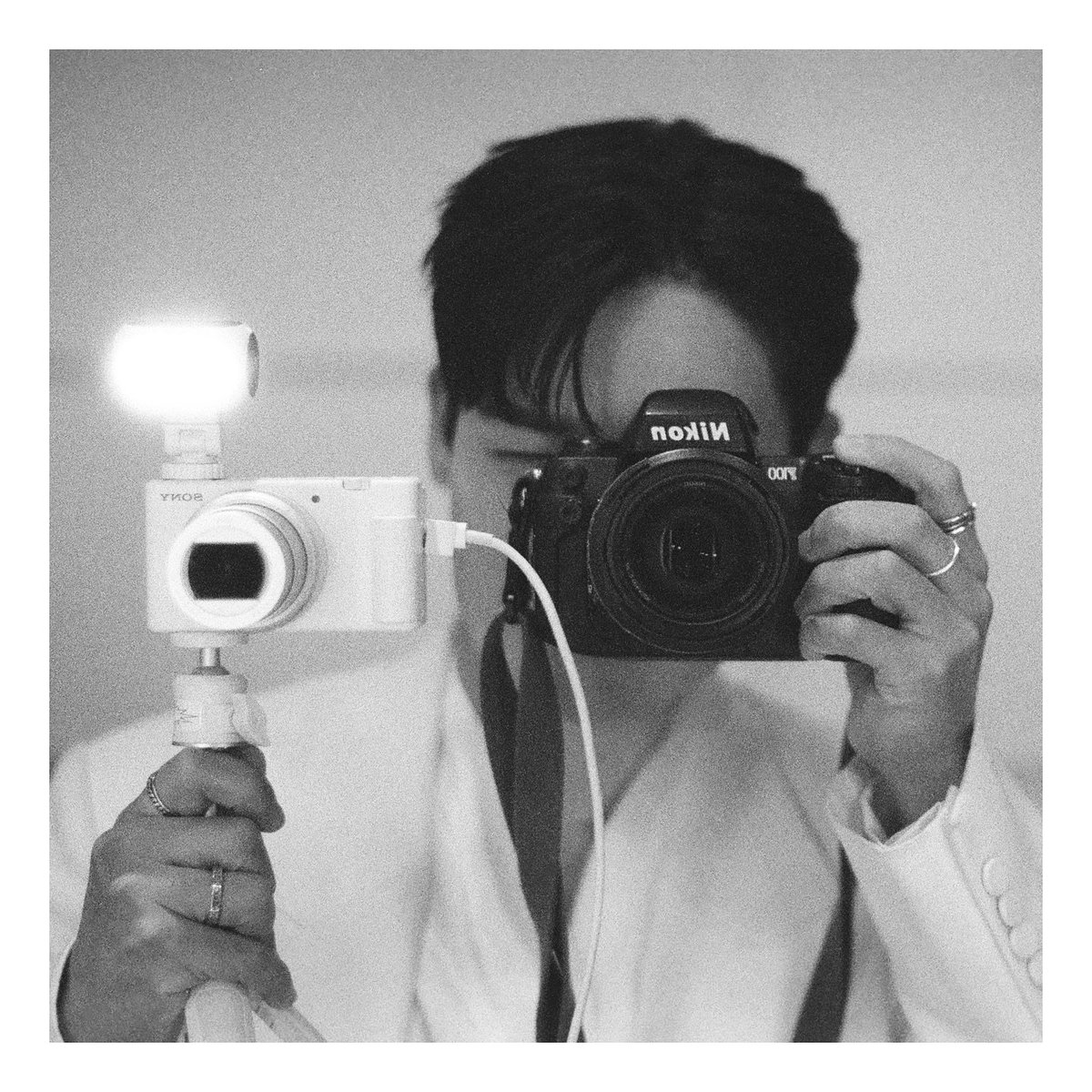 또 거울셀카 또 좋지 뭐 🥰