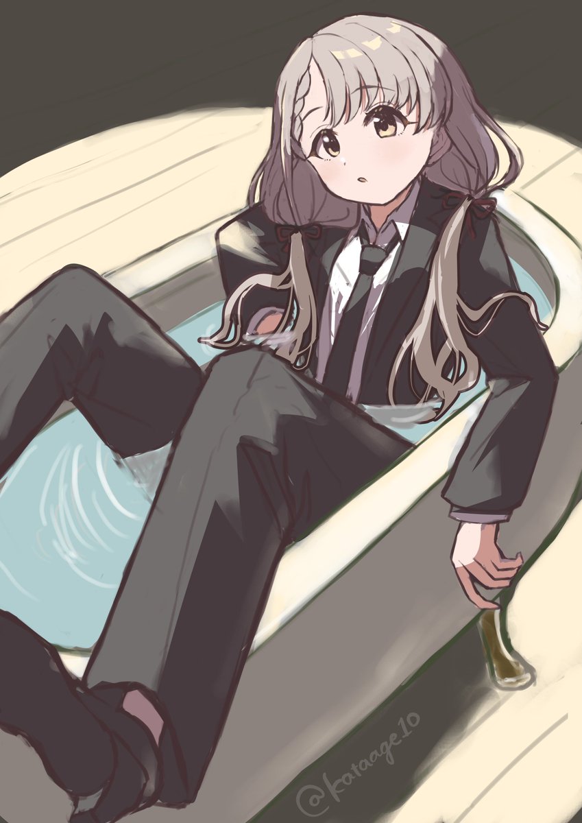 かたあげ tweet media