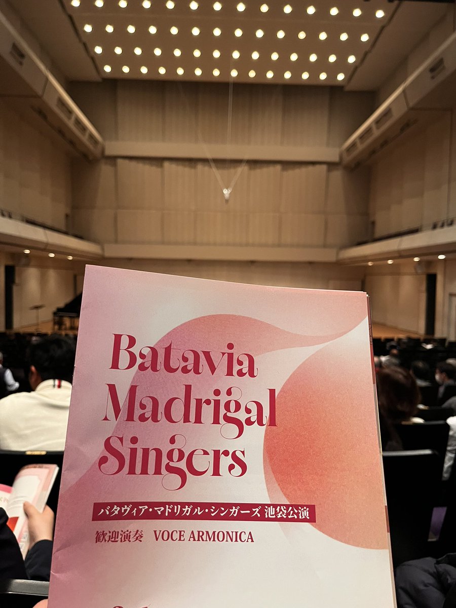 BlowToWho's tweet photo. 昨日の春こん。を経てバタヴィア・マドリガル・シンガーズに行きました。
今まで聞いてきたどこの演奏よりも良かったです✨ https://t.co/KiGsxXuMVA