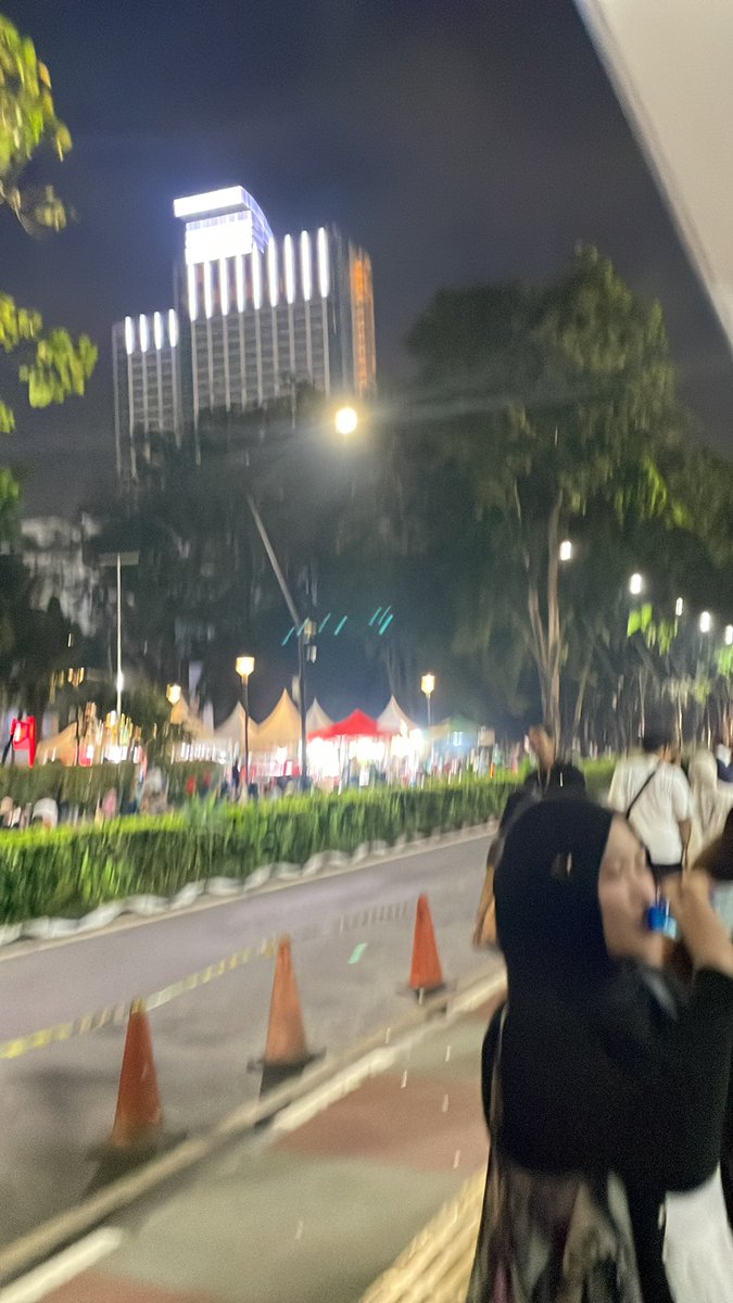 나 ☽̶☾ tweet media