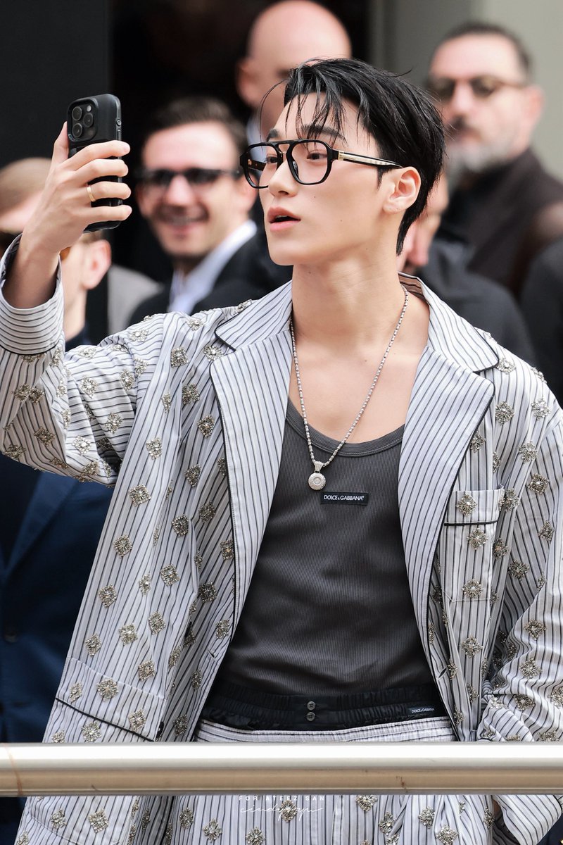 cindysyu's tweet photo. 260228 Dolce&amp;Gabbana 

돌가왕자님 돌아왔다✨

#CHOISAN #DGxSAN #DOLCEGABBANA #DGFW26 @ATEEZofficial @dolcegabbana https://t.co/XZN85Nbrp6