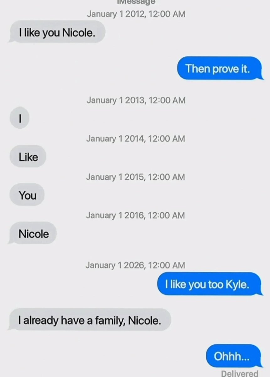 weird text messages (@memetexts) on Twitter photo 