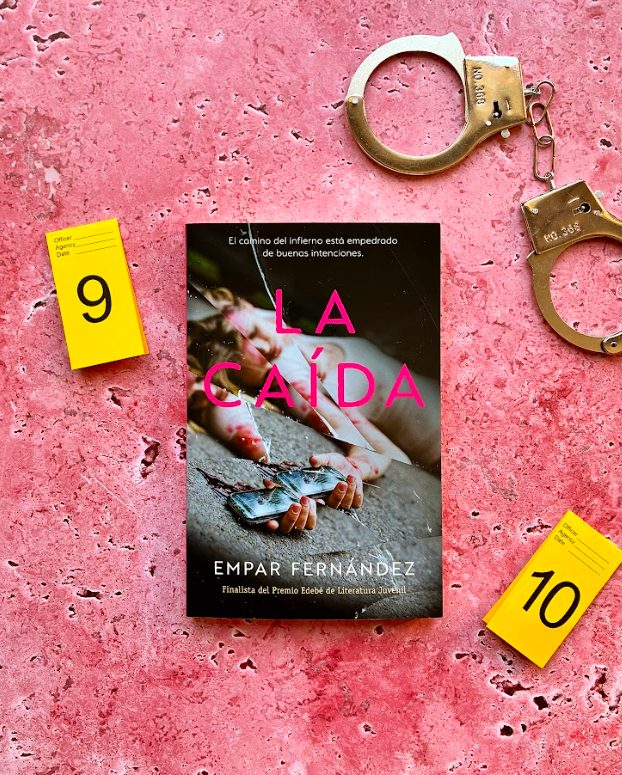 casadellibro's tweet photo. Míriam, una alumna de segundo de Bachillerato, muere tras caer desde una de las terrazas de un hotel...

Descubre la trama de "La caída" de Empar Fernández👉https://t.co/DgOiUC7G3H

@GRUPOEDEBE https://t.co/pLmAMJ8qxP